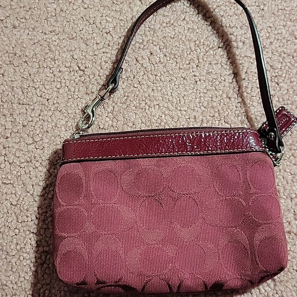 Coach Wristlet - Picture 7 of 7